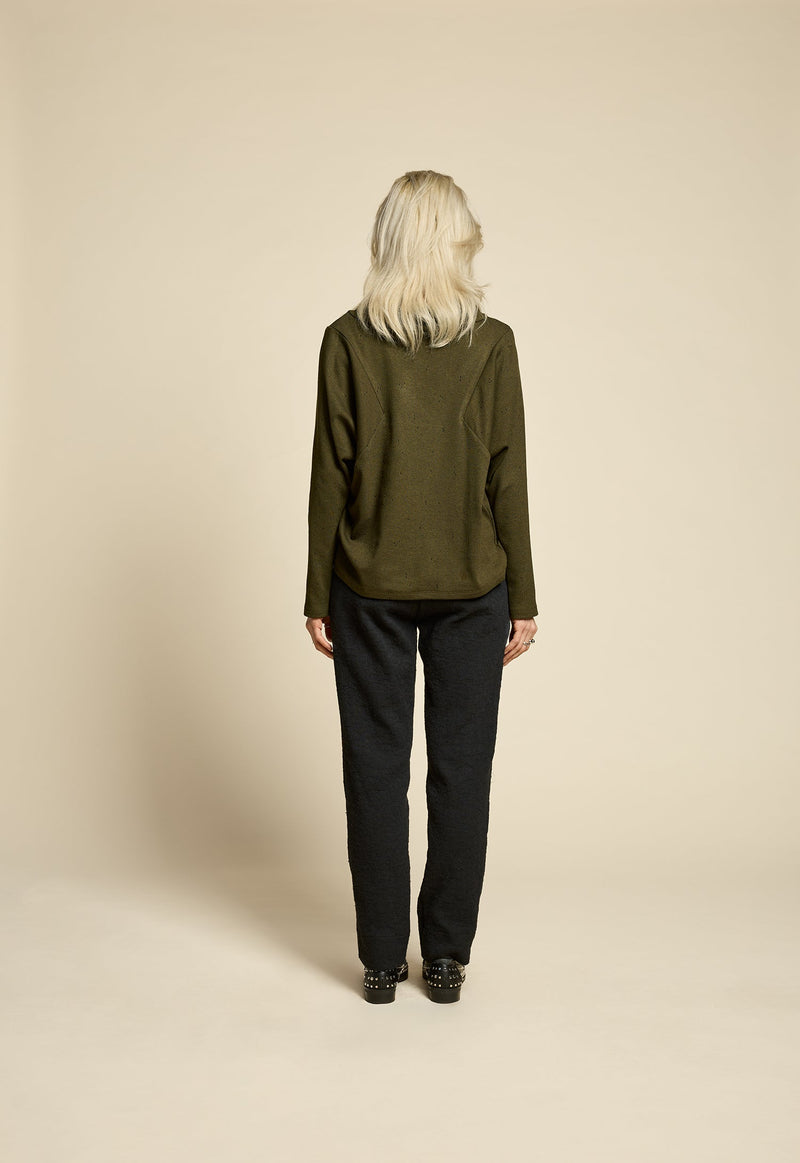 cokluch-haut-reminder-olive-pantalon-breeze-noir-ah2526