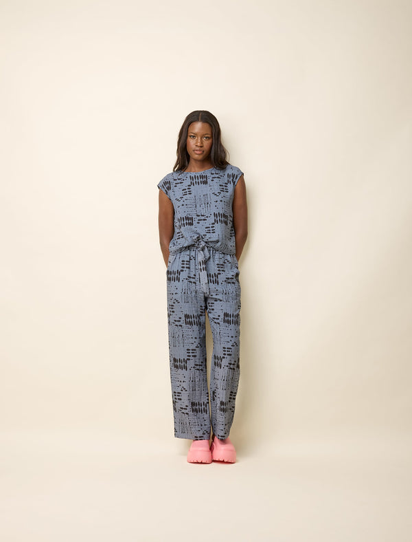 cokluch-pantalon-pantalonevasee-taillereguliere-ink-bleu-pe25