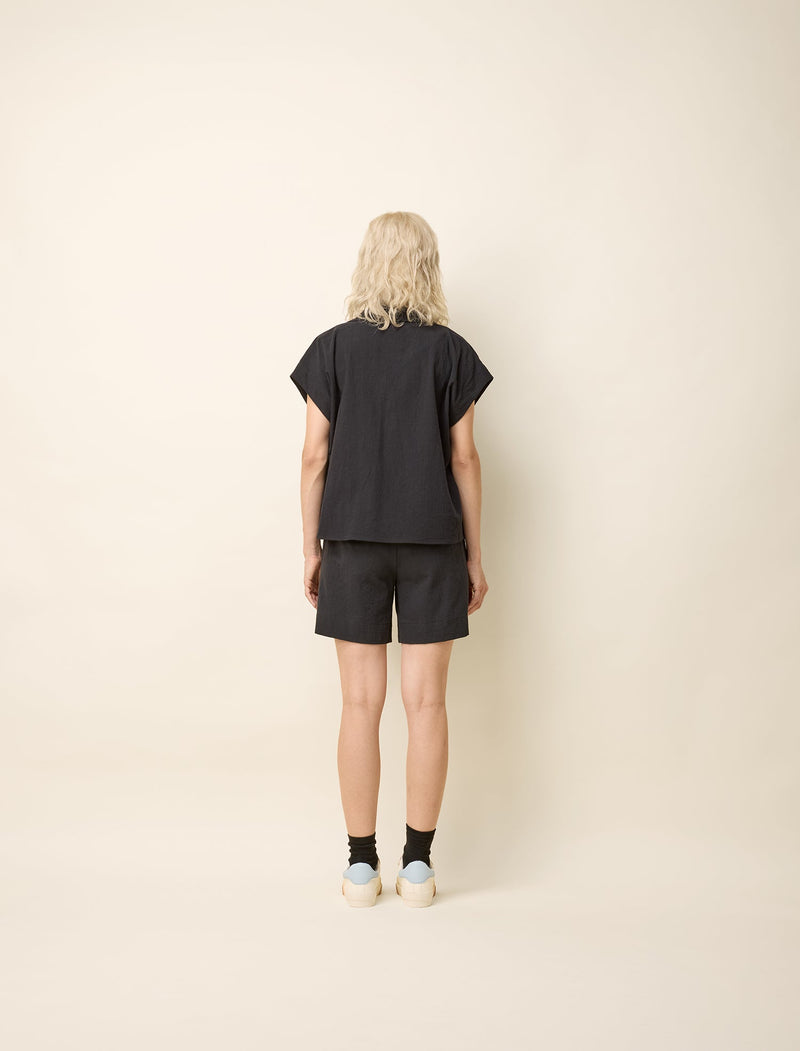 cokluch-pantalon-short-bermuda-matcha-noir-pe25