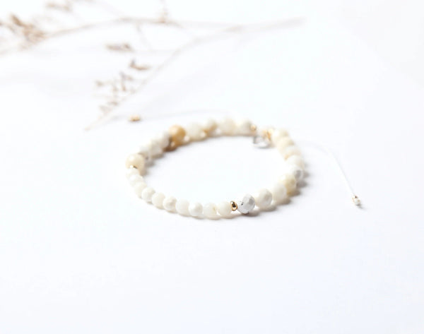 Bracelet bohemia pierres semi-précieuses opale blanche - NOUVEAUTÉ