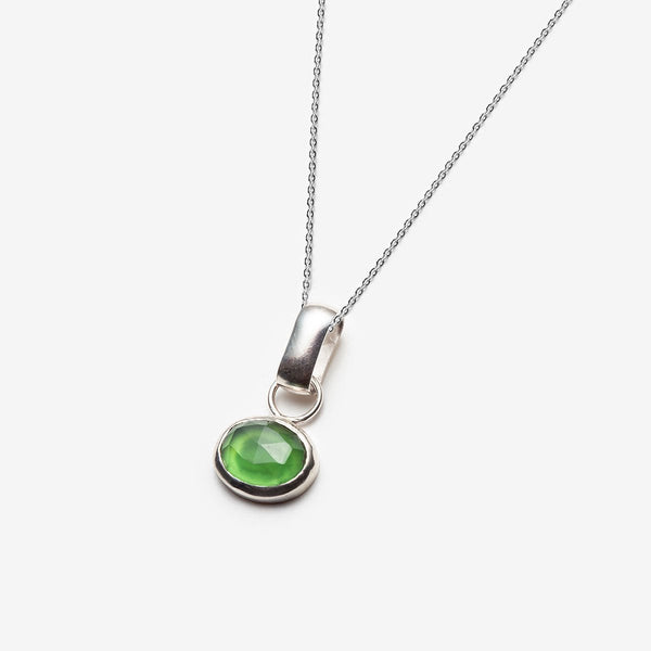 Oval Serpentine Stone Necklace in sterling silver - Canada