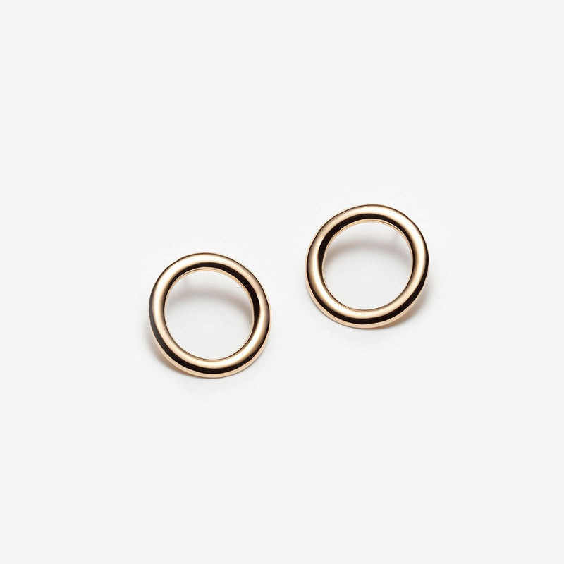 Bold circle earrings in gold plated sterling silver