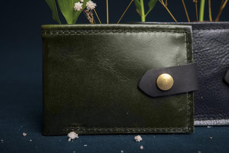 Leather bifold wallet - St-Joseph