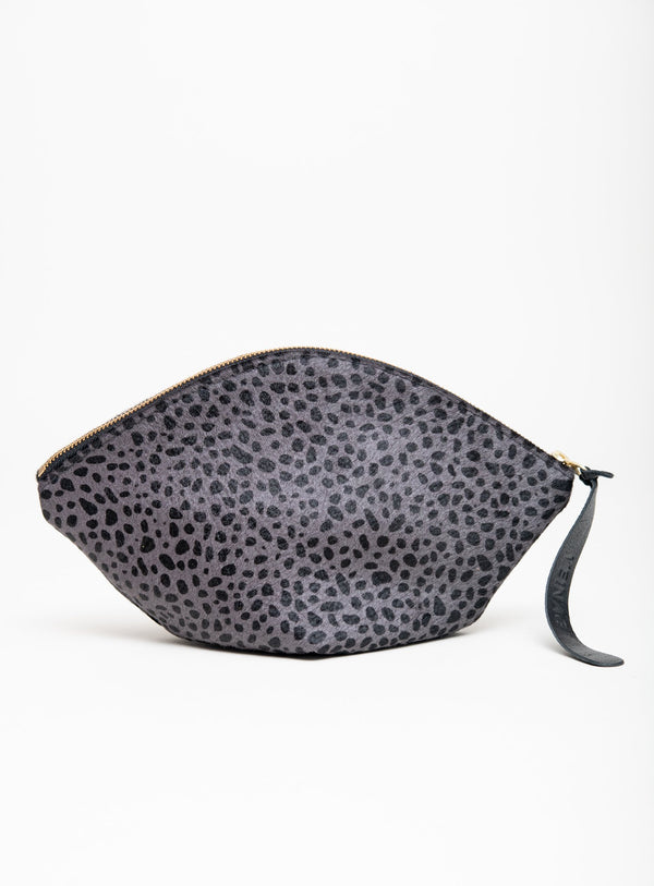 VEINAGE Leather pouch, evening clutch, cosmetic case NAPLES model, handmade in Montreal, Canada